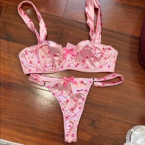 Missguided + Pink Satin Heart Print Bra & Thong Set- NWOT- Size Small